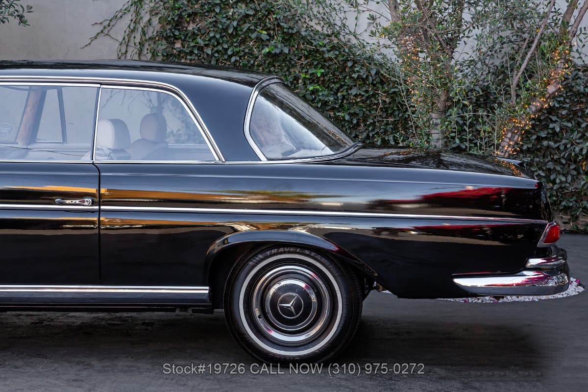 1961 Mercedes 220SEb Sunroof Coupe 4-Speed thumbnail 10