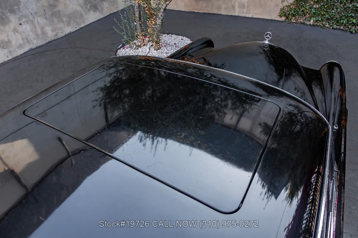 1961 Mercedes 220SEb Sunroof Coupe 4-Speed thumbnail 11