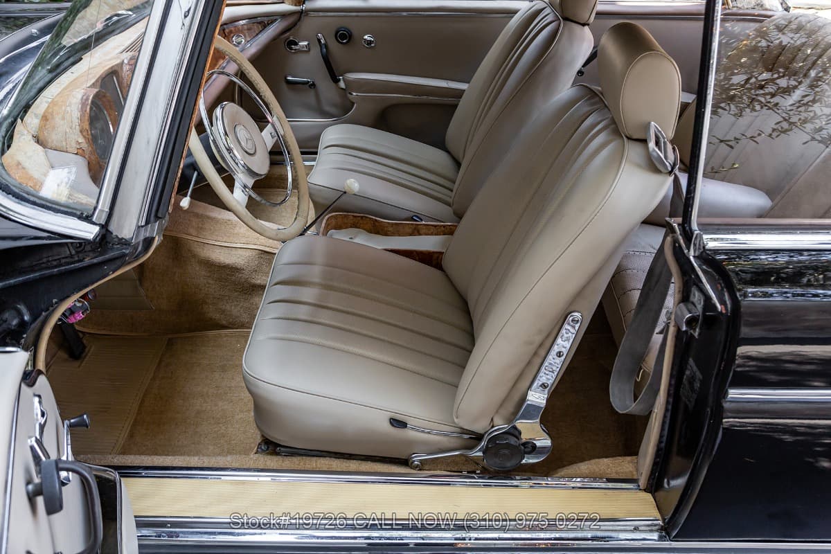 1961 Mercedes 220SEb Sunroof Coupe 4-Speed thumbnail 12
