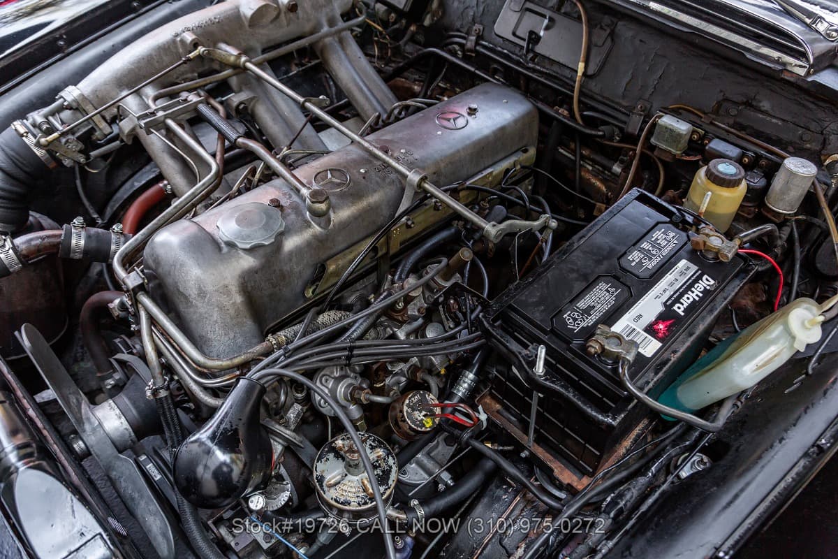 1961 Mercedes 220SEb Sunroof Coupe 4-Speed thumbnail 21