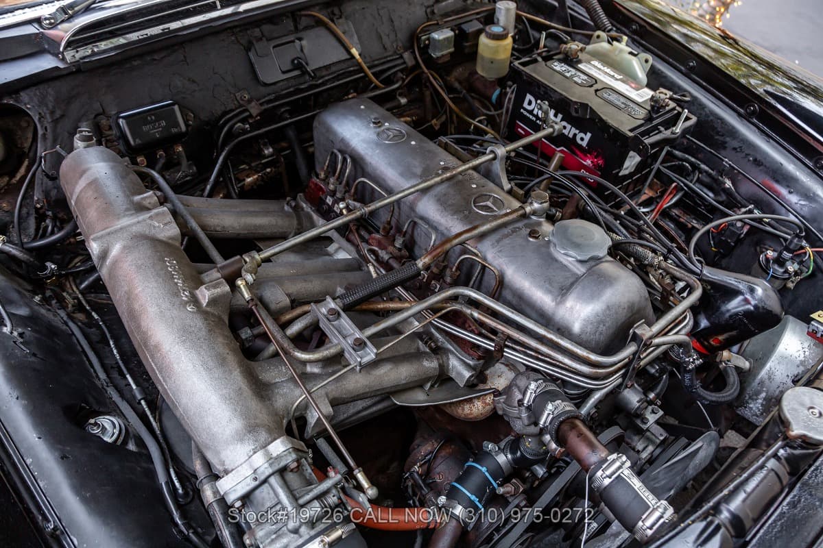 1961 Mercedes 220SEb Sunroof Coupe 4-Speed thumbnail 23