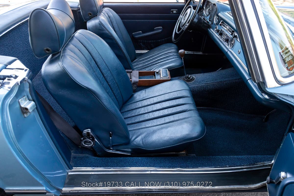 1971 Mercedes 280SL 4-Speed with 2 tops thumbnail 16