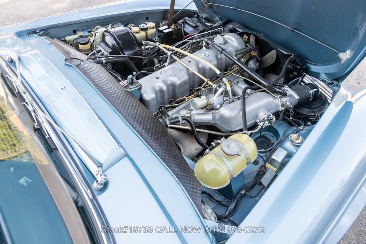1971 Mercedes 280SL 4-Speed with 2 tops thumbnail 27