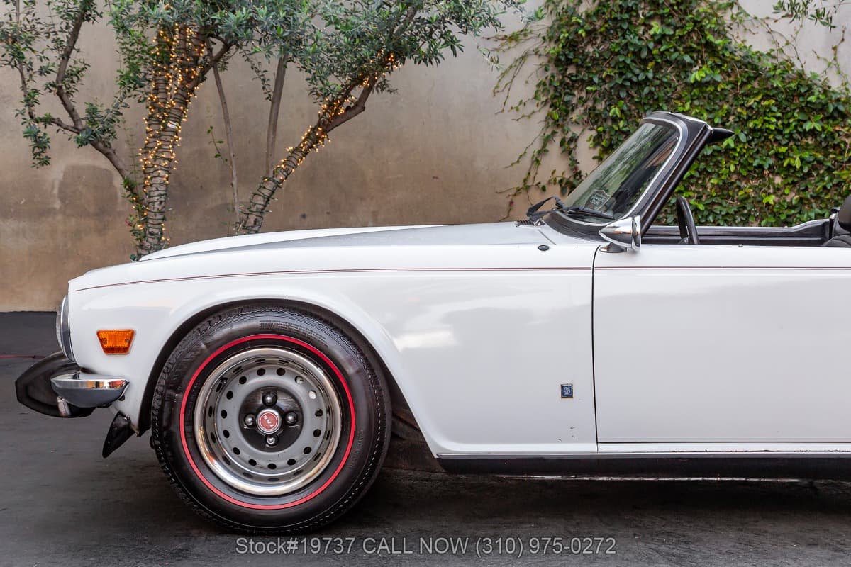 1975 Triumph TR6 thumbnail 11