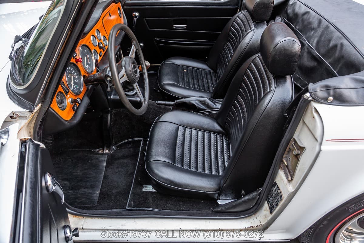 1975 Triumph TR6 thumbnail 13