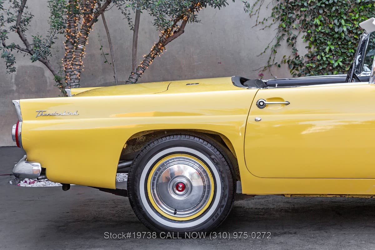 1956 Ford Thunderbird Convertible thumbnail 11