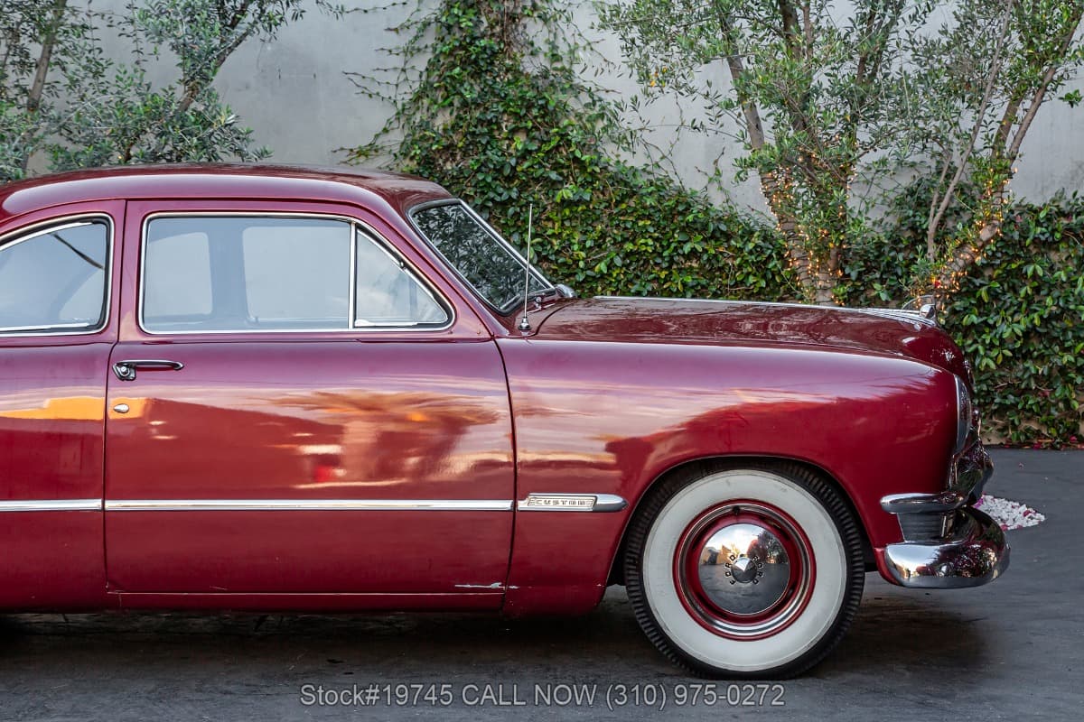 1950 Ford Custom Deluxe Club Coupe thumbnail 8