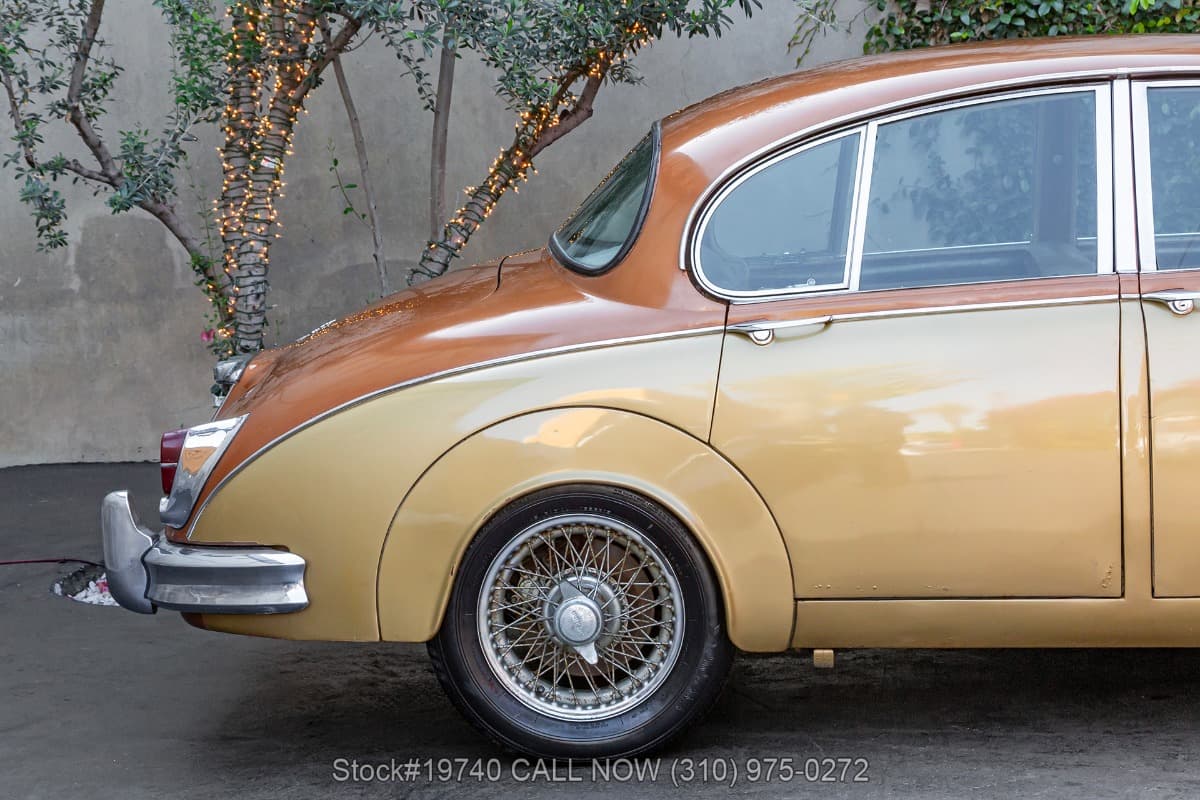 1962 Jaguar Mark II 3.8-Liter thumbnail 8