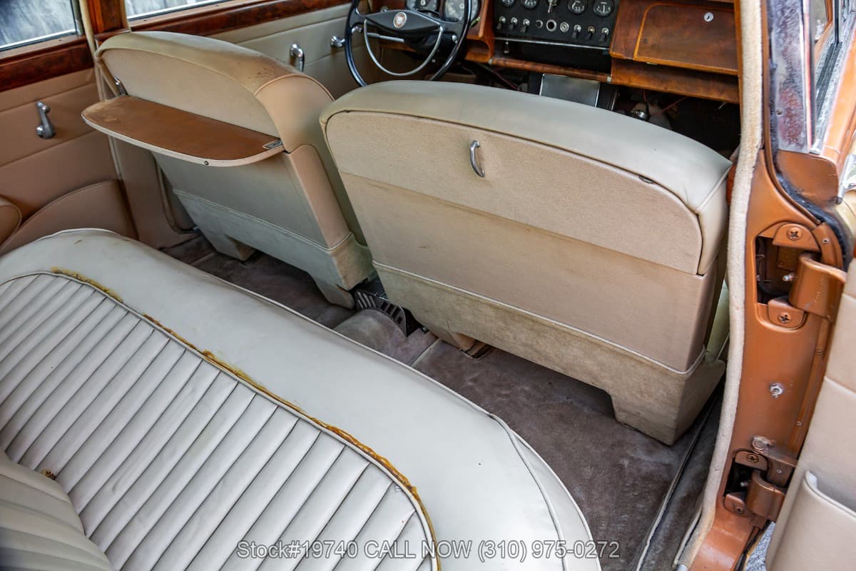 1962 Jaguar Mark II 3.8-Liter thumbnail 16