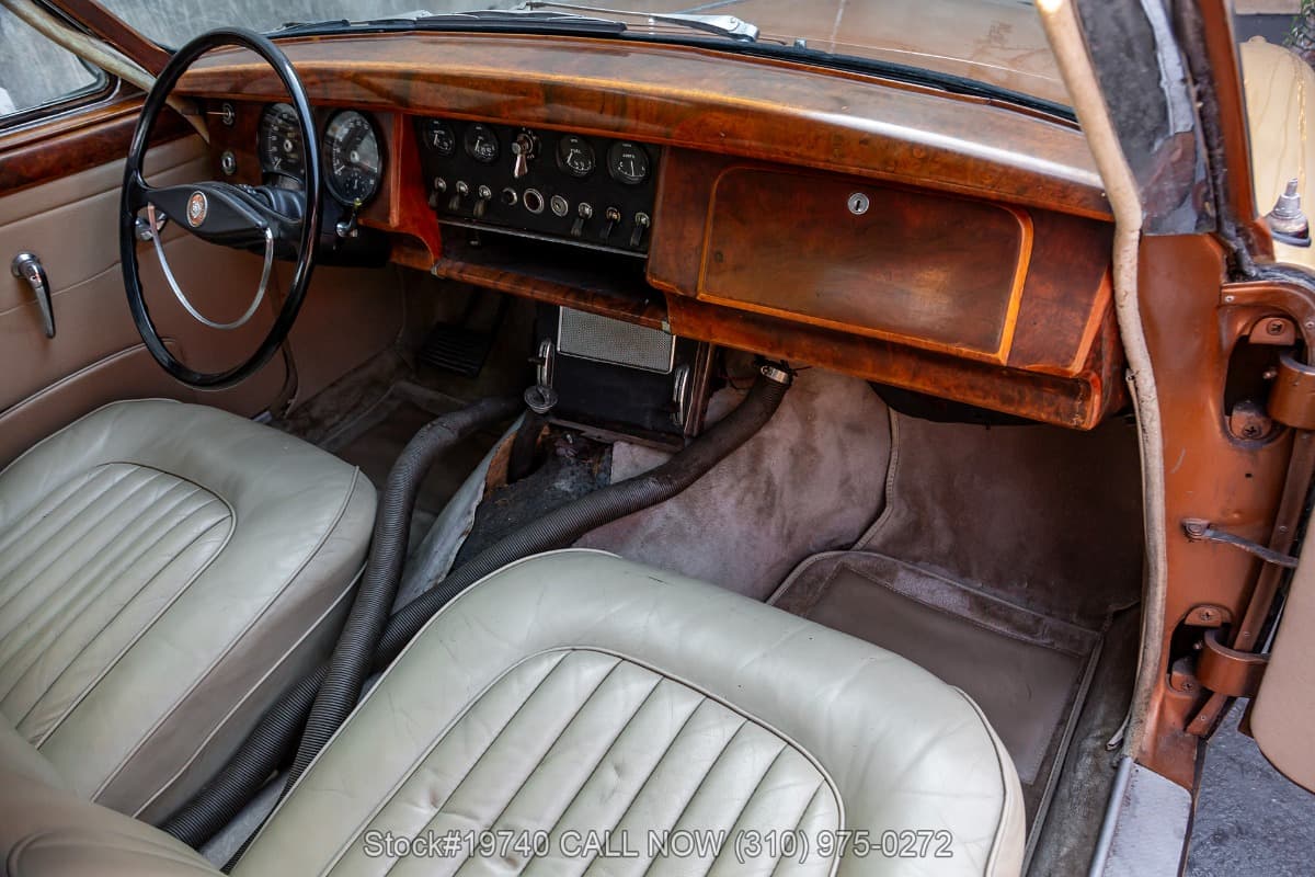 1962 Jaguar Mark II 3.8-Liter thumbnail 19