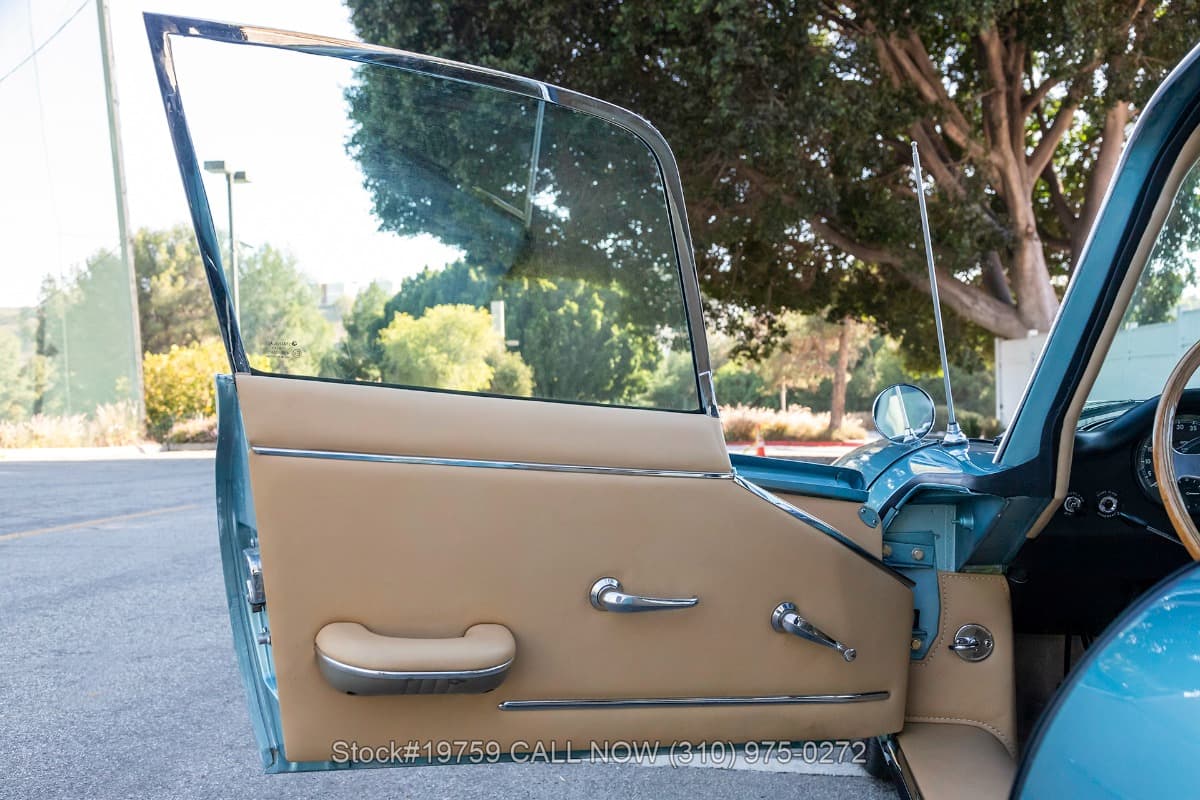 1964 Jaguar XKE Fixed Head Coupe thumbnail 12