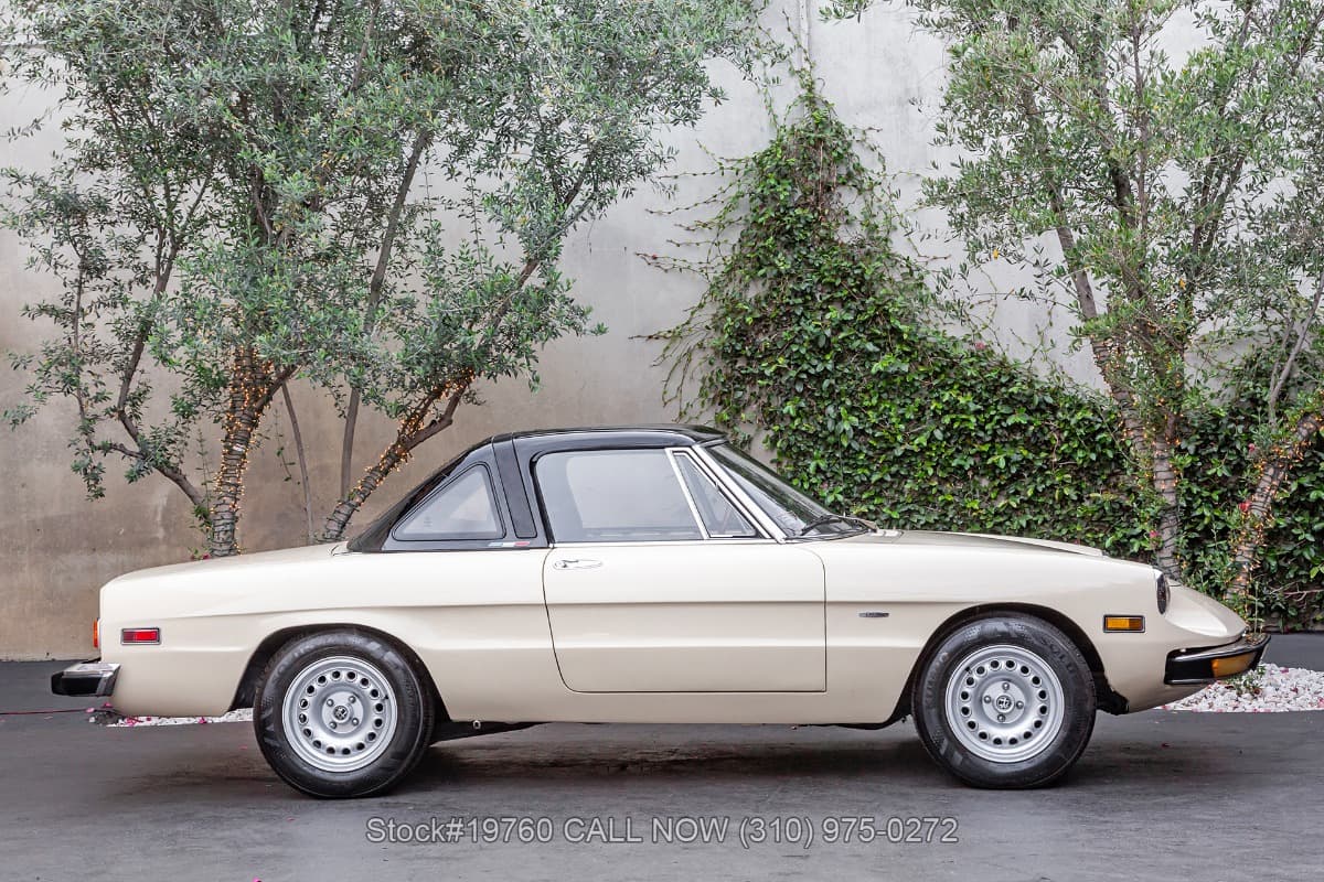 1974 Alfa Romeo Spider Veloce 2000 thumbnail 7
