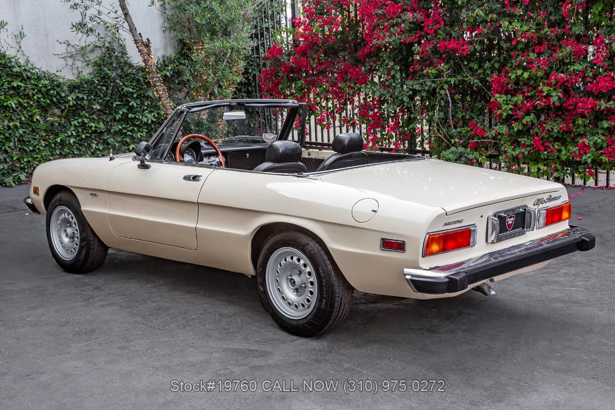 1974 Alfa Romeo Spider Veloce 2000 thumbnail 5