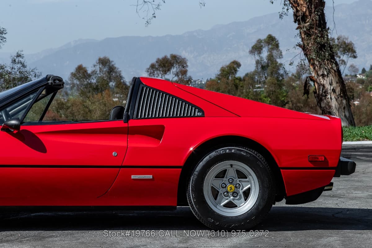 1979 Ferrari 308GTS thumbnail 12