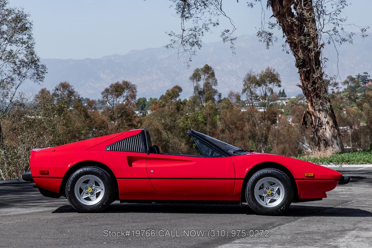 1979 Ferrari 308GTS thumbnail 3
