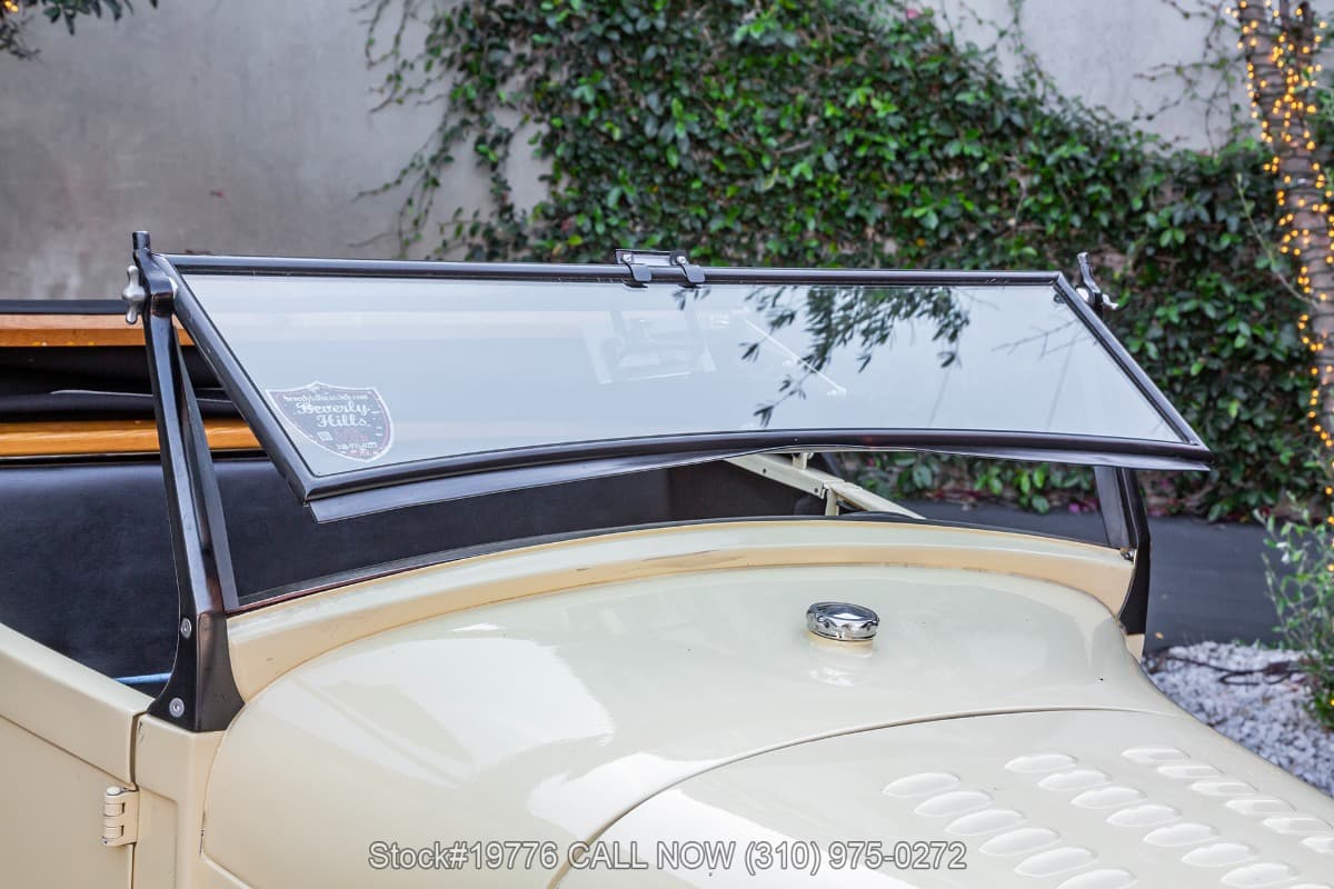 1932 Ford Model 18 Roadster Pickup thumbnail 12