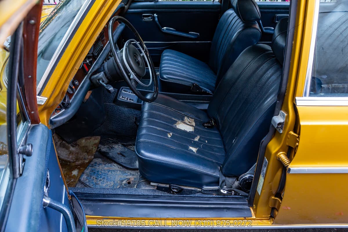 1972 Mercedes 280SE 4.5 thumbnail 12