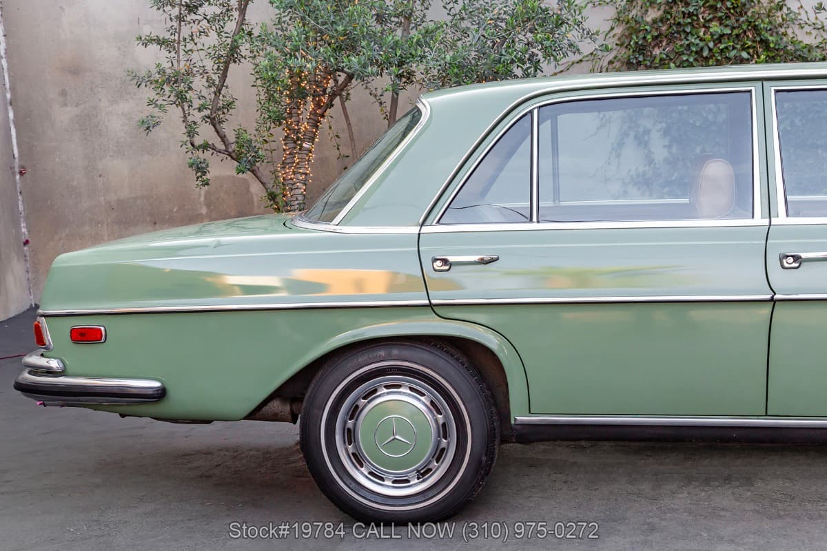 1973 Mercedes 280SEL thumbnail 8