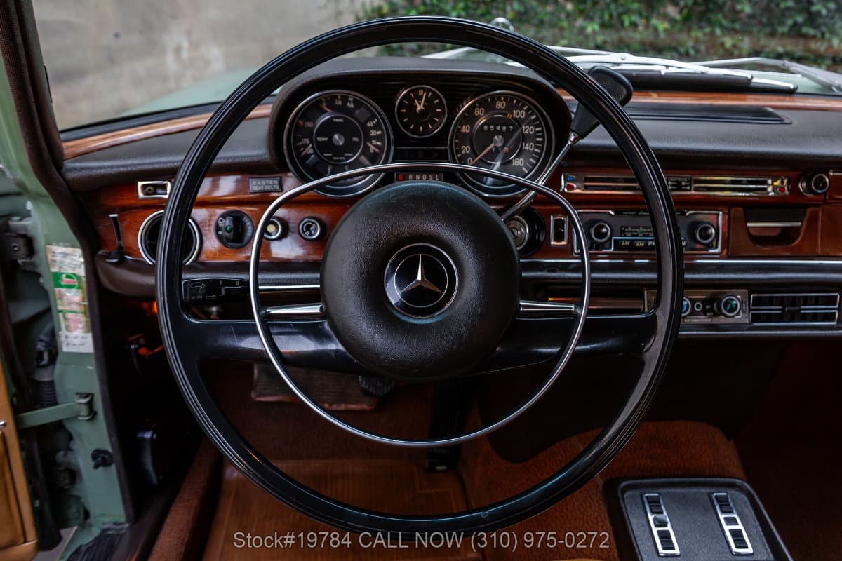 1973 Mercedes 280SEL thumbnail 13