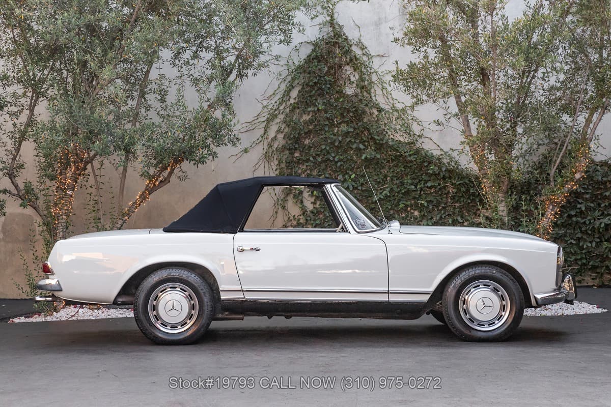 1966 Mercedes 230SL thumbnail 6