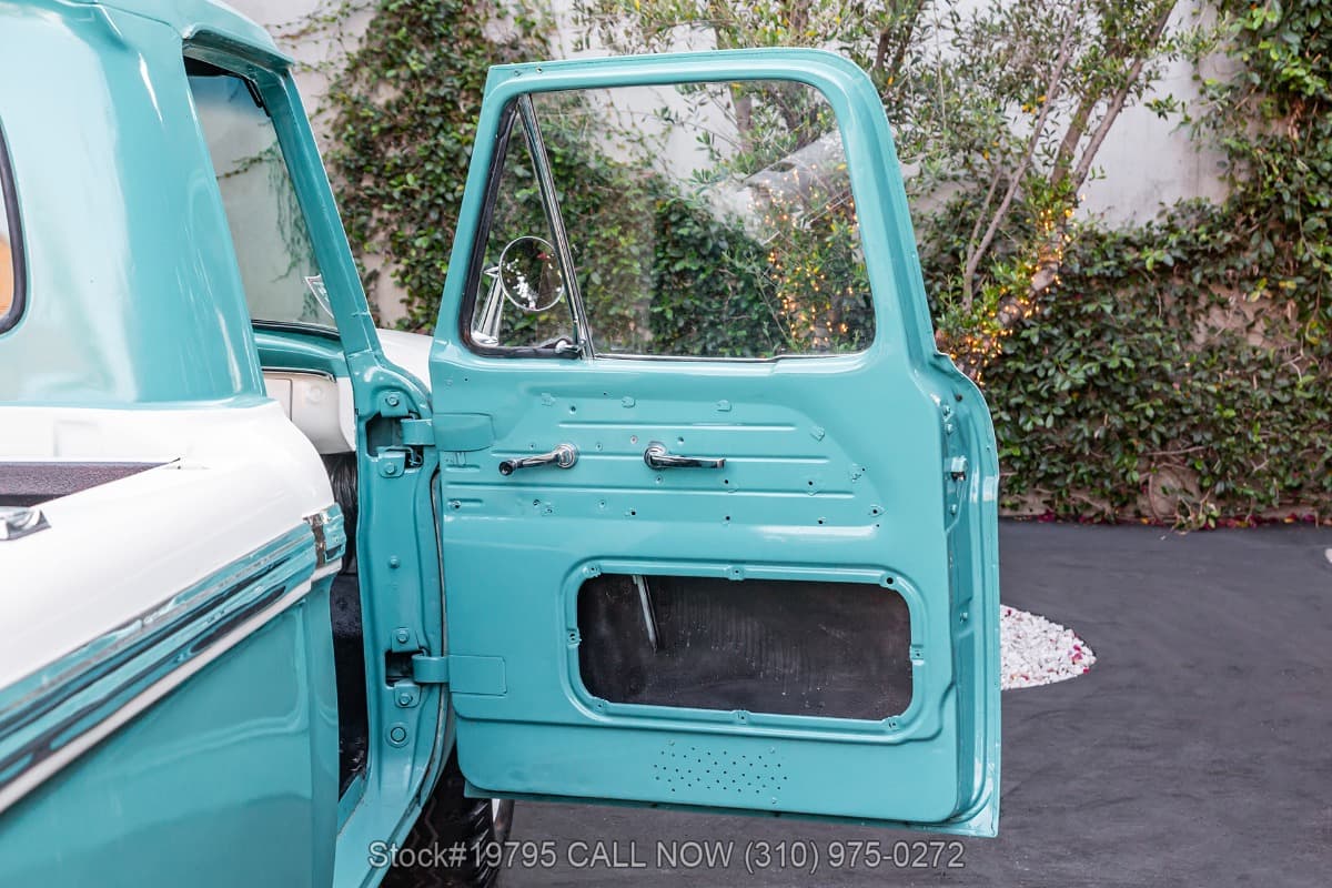 1966 Ford F250 Custom Cab thumbnail 18