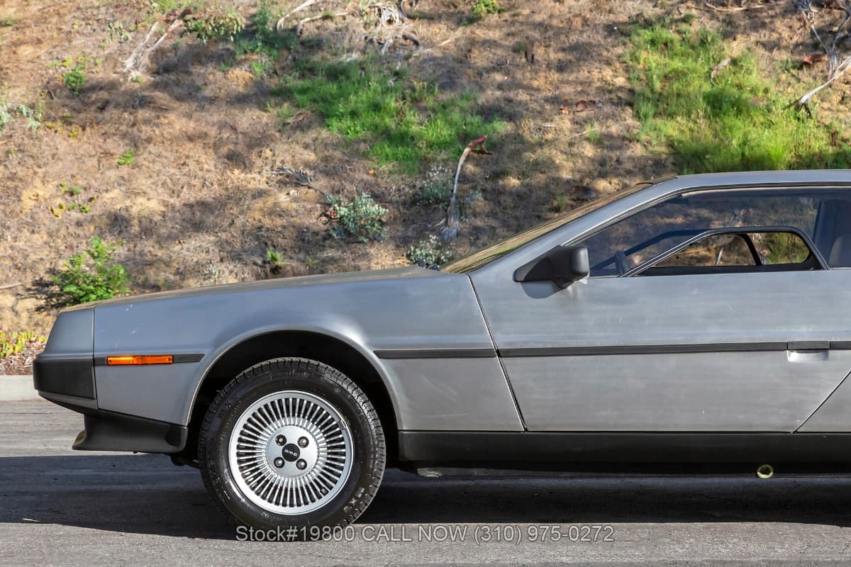 1983 DeLorean DMC-12 5-Speed thumbnail 12