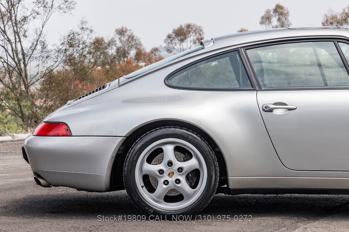 1997 Porsche 993 Carrera Coupe thumbnail 10