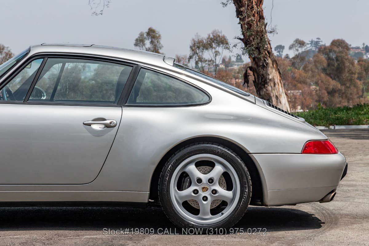 1997 Porsche 993 Carrera Coupe thumbnail 12