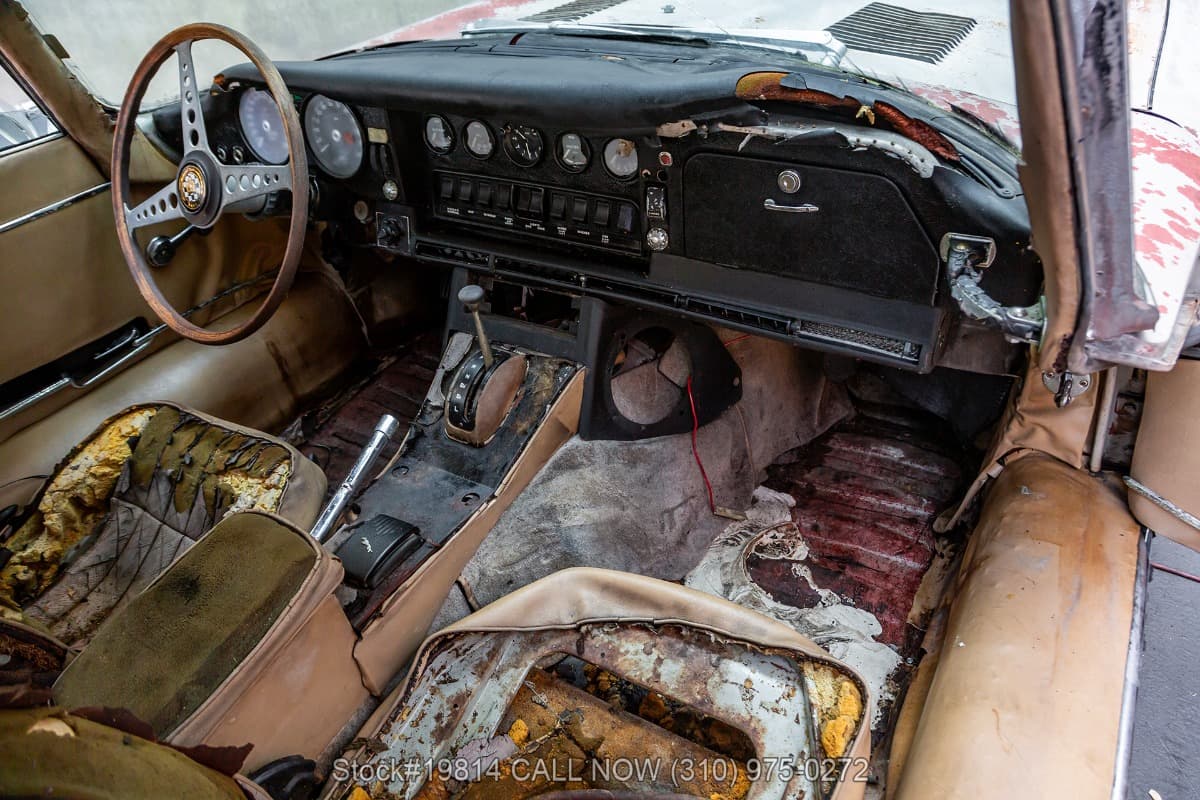 1970 Jaguar XKE 2+2 thumbnail 16