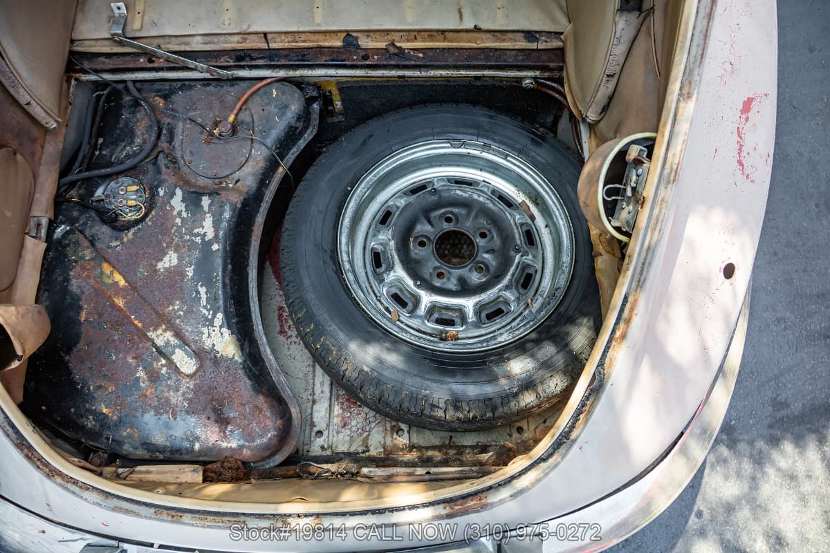 1970 Jaguar XKE 2+2 thumbnail 18