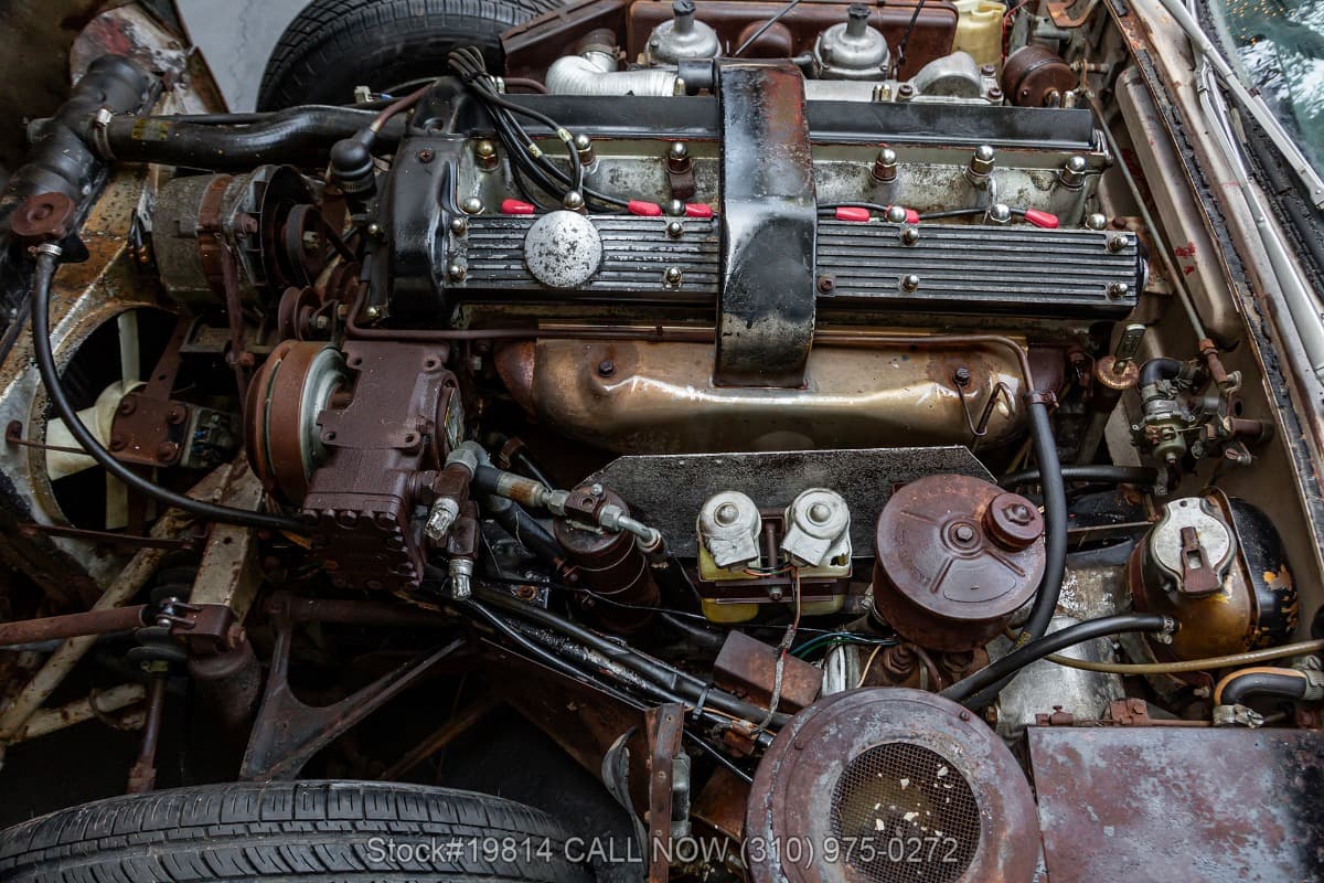 1970 Jaguar XKE 2+2 thumbnail 23