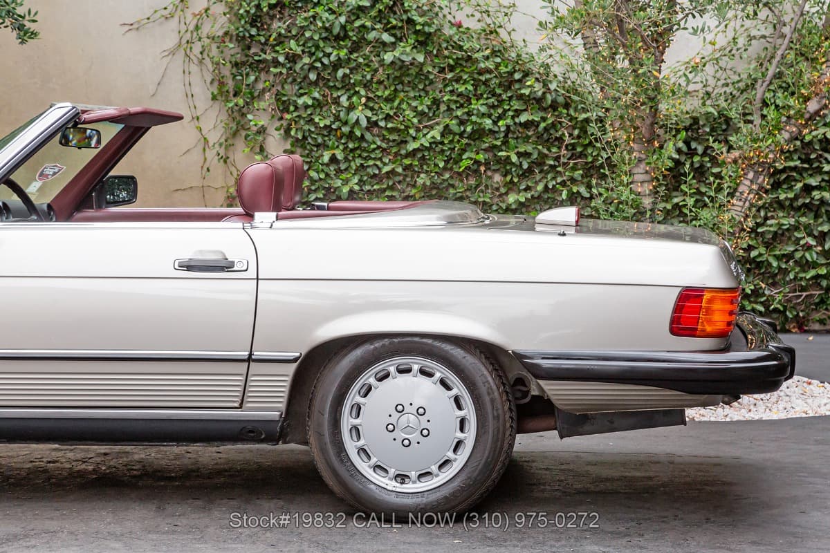 1986 Mercedes 560SL thumbnail 15