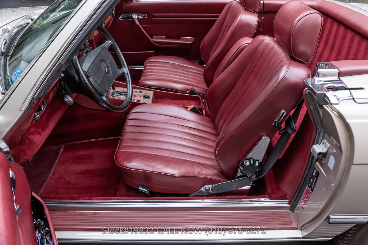 1986 Mercedes 560SL thumbnail 16