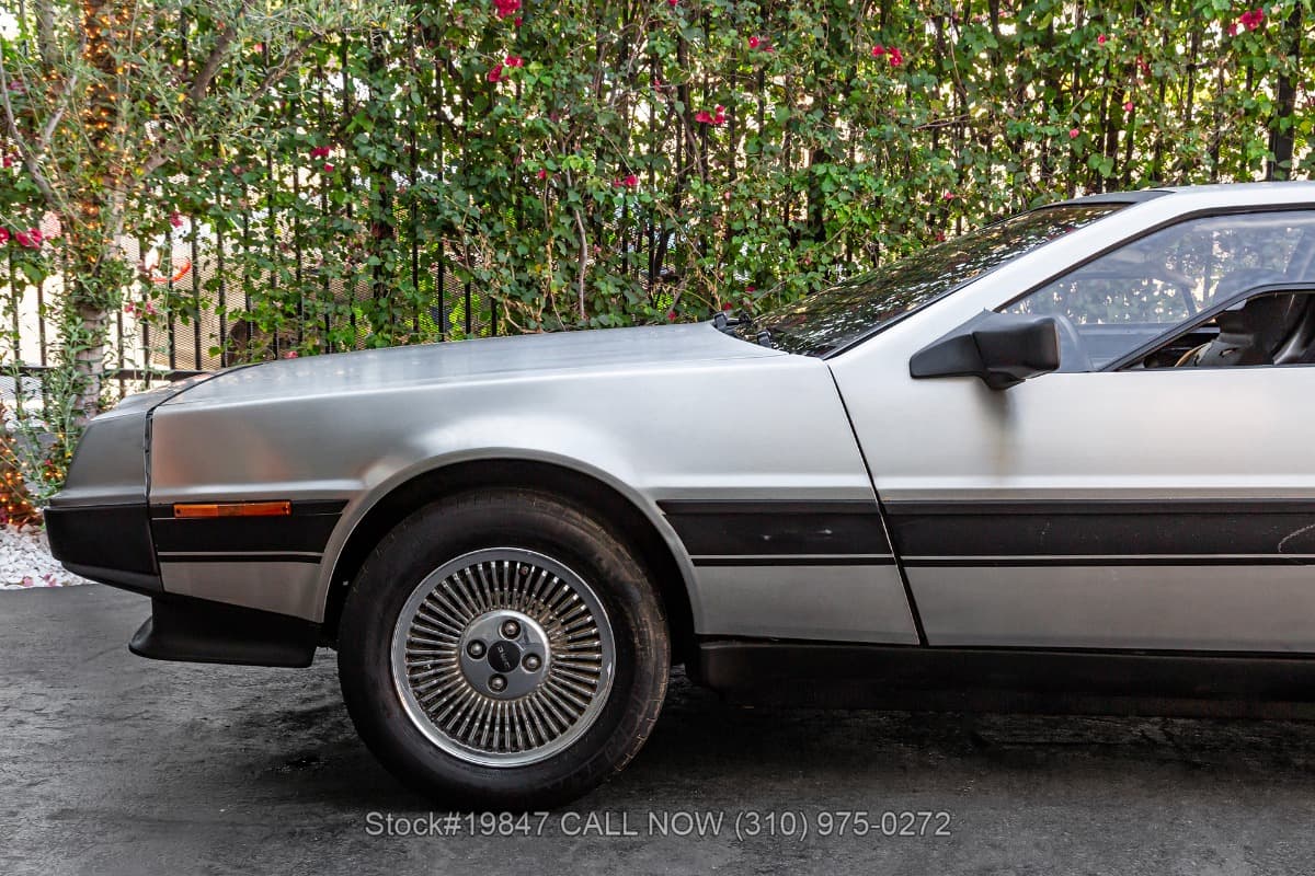 1982 DeLorean DMC-12 5-Speed thumbnail 10