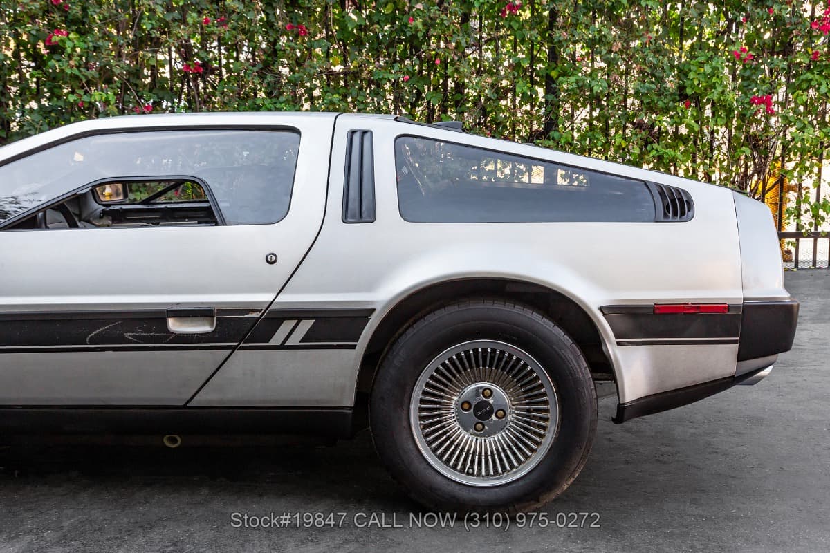 1982 DeLorean DMC-12 5-Speed thumbnail 11