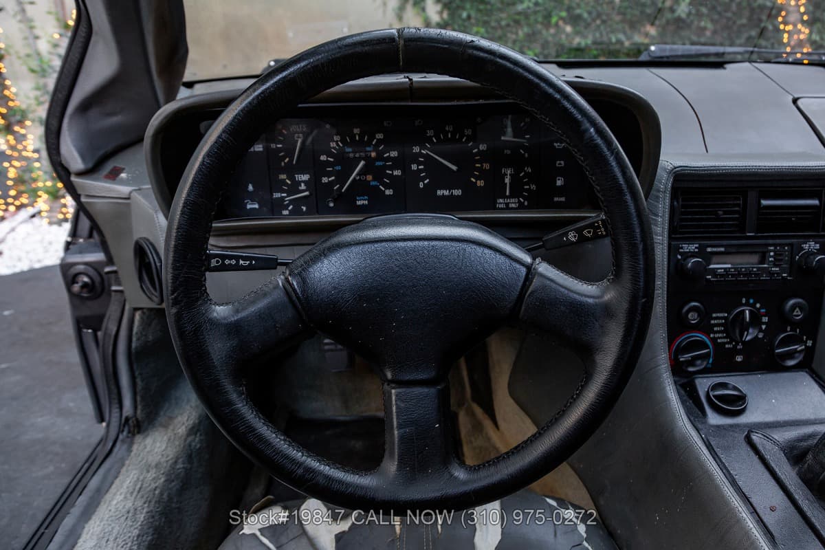 1982 DeLorean DMC-12 5-Speed thumbnail 14