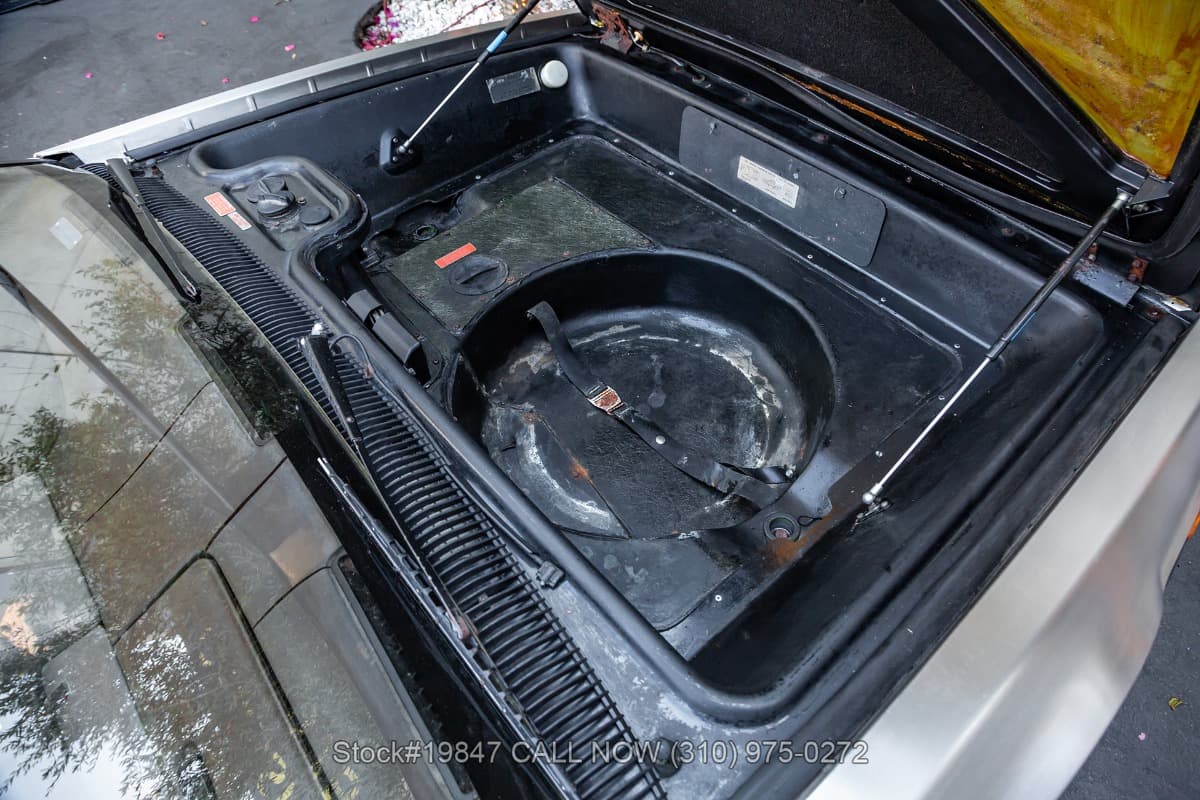 1982 DeLorean DMC-12 5-Speed thumbnail 22