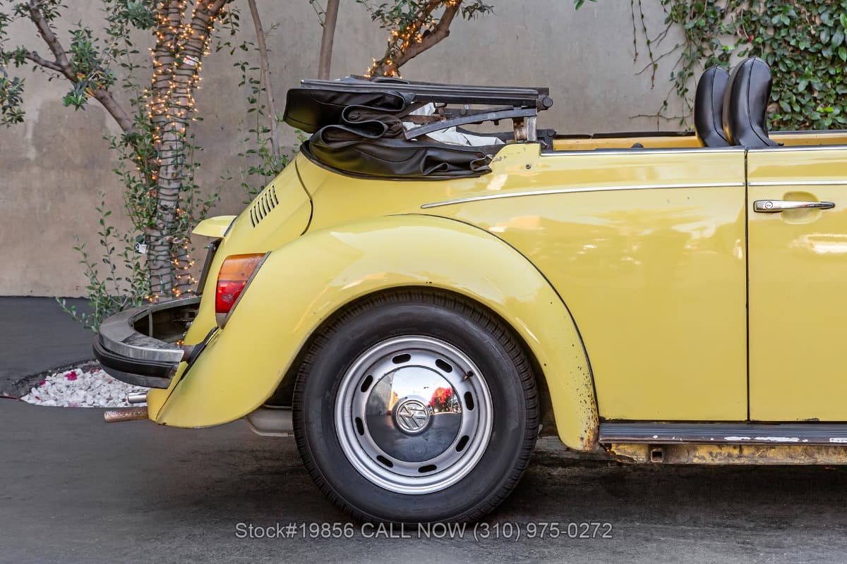 1975 Volkswagen Super Beetle Convertible thumbnail 12