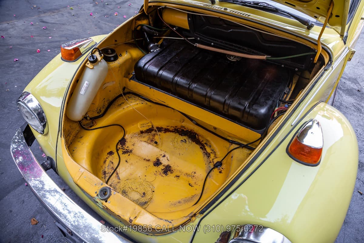 1975 Volkswagen Super Beetle Convertible thumbnail 23
