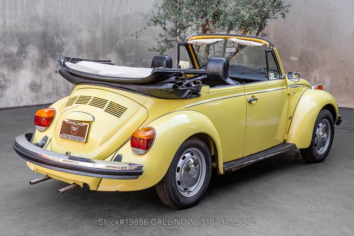 1975 Volkswagen Super Beetle Convertible thumbnail 4