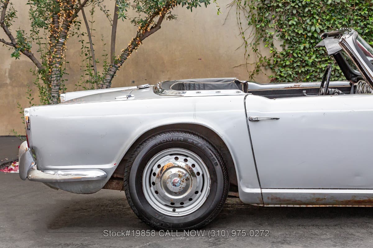 1962 Triumph TR4 thumbnail 9