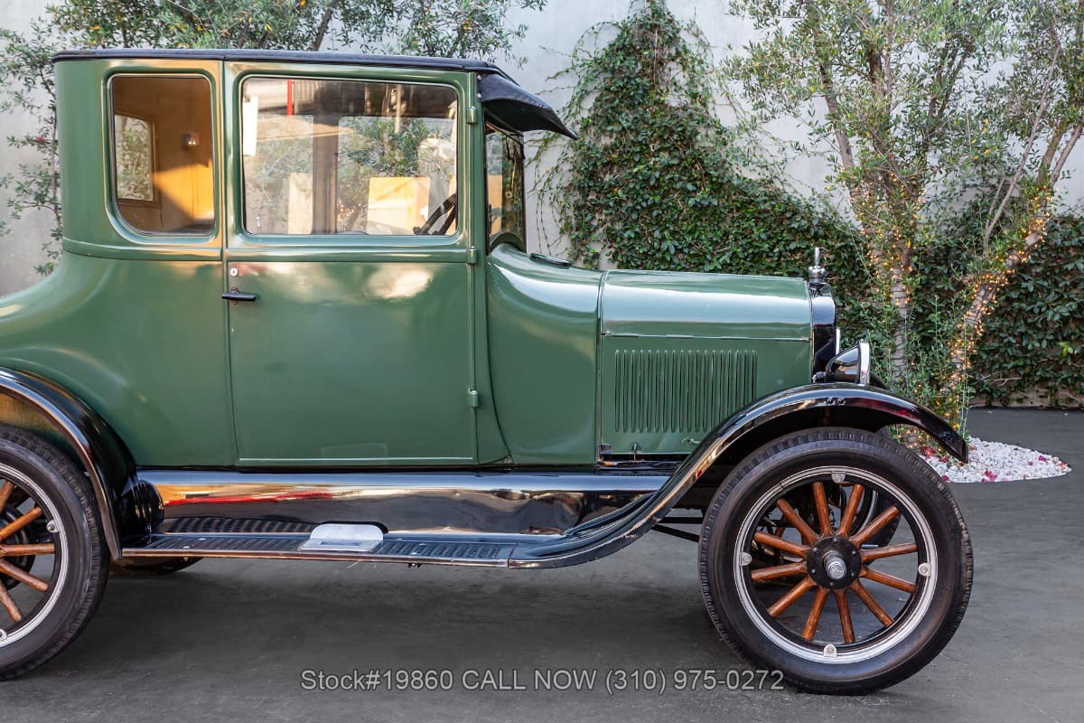 1927 Ford Model T Coupe thumbnail 10