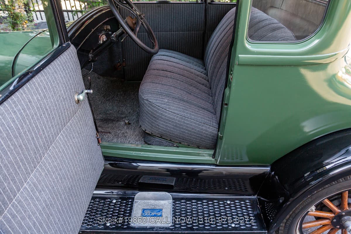 1927 Ford Model T Coupe thumbnail 15