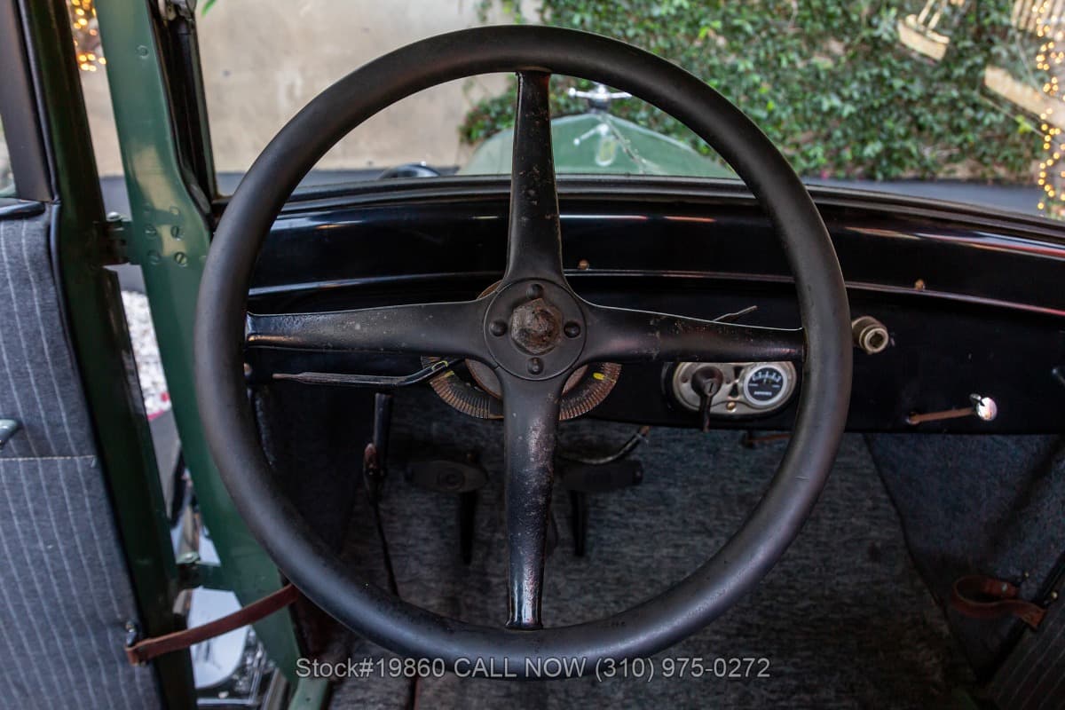 1927 Ford Model T Coupe thumbnail 16