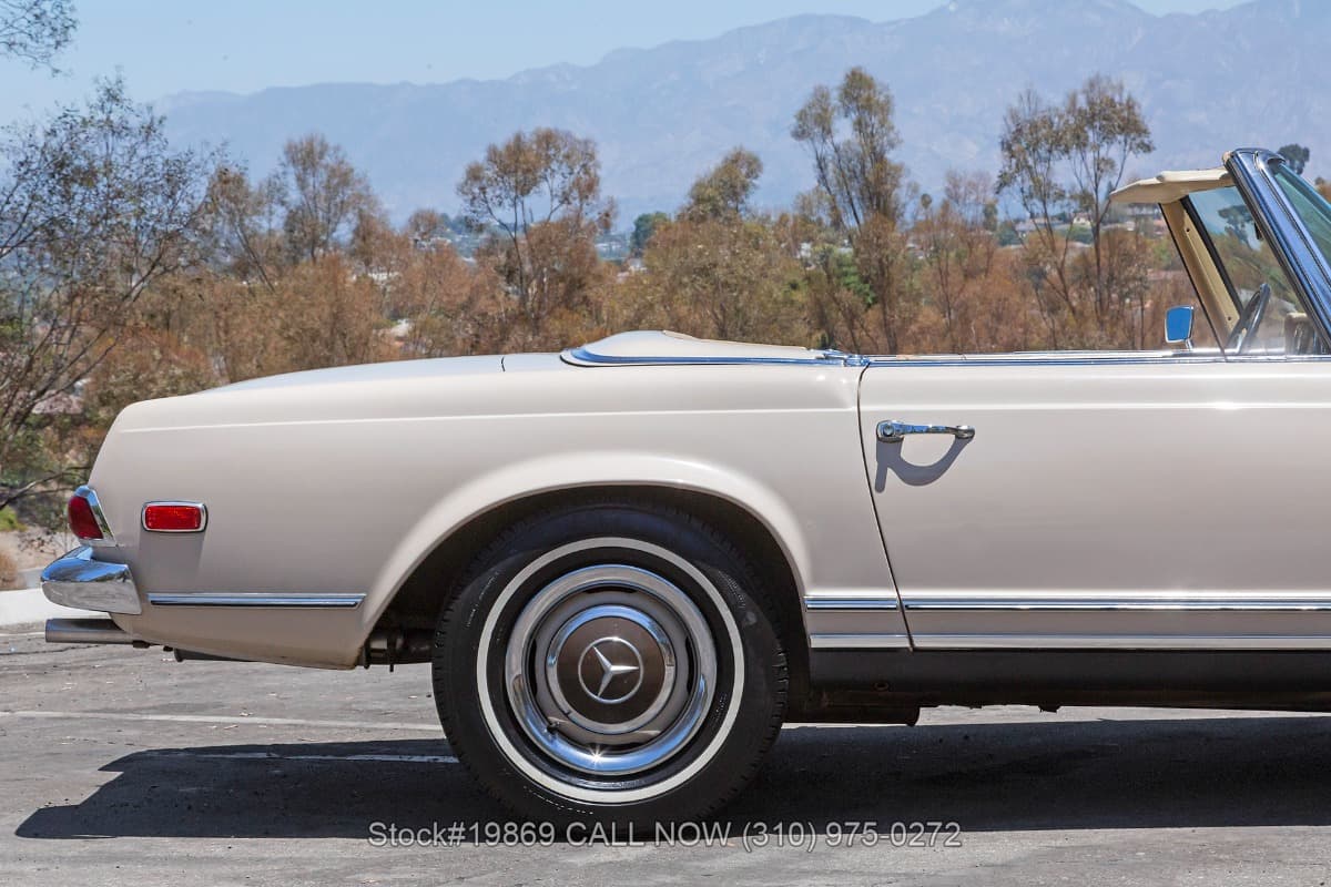1968 Mercedes 250SL with 2 tops thumbnail 13