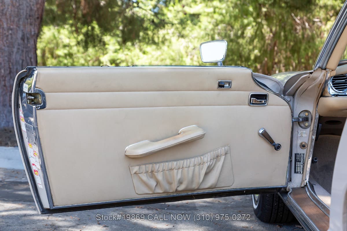 1968 Mercedes 250SL with 2 tops thumbnail 15