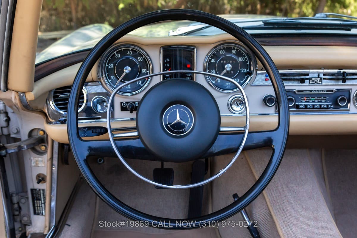 1968 Mercedes 250SL with 2 tops thumbnail 17
