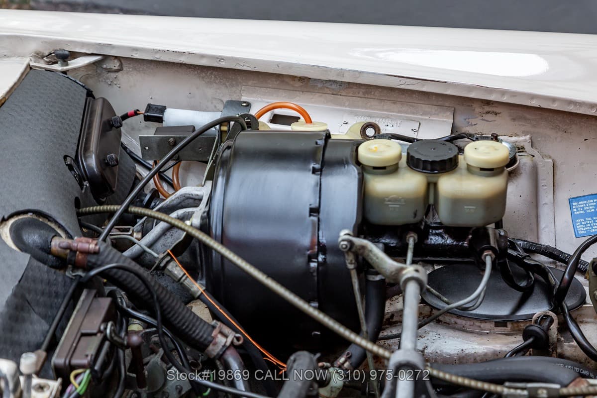 1968 Mercedes 250SL with 2 tops thumbnail 24
