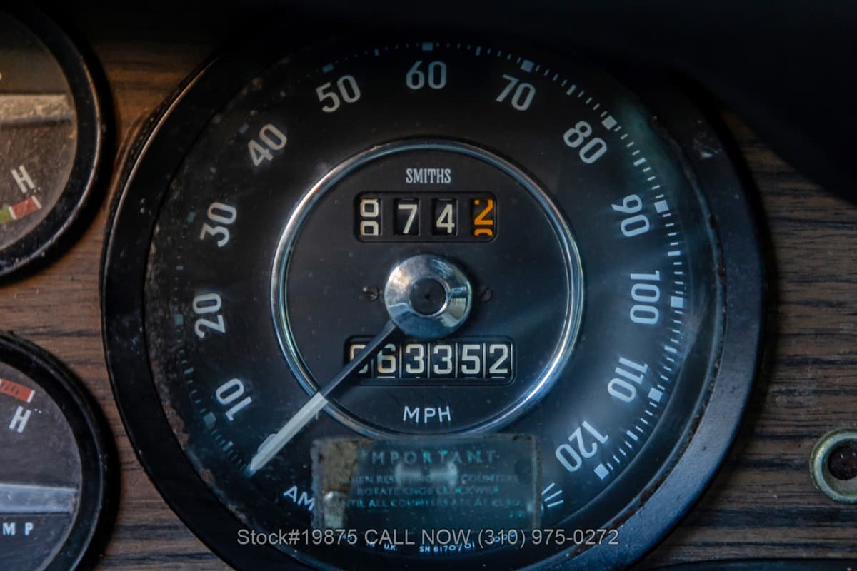 1970 Volvo P1800 thumbnail 16
