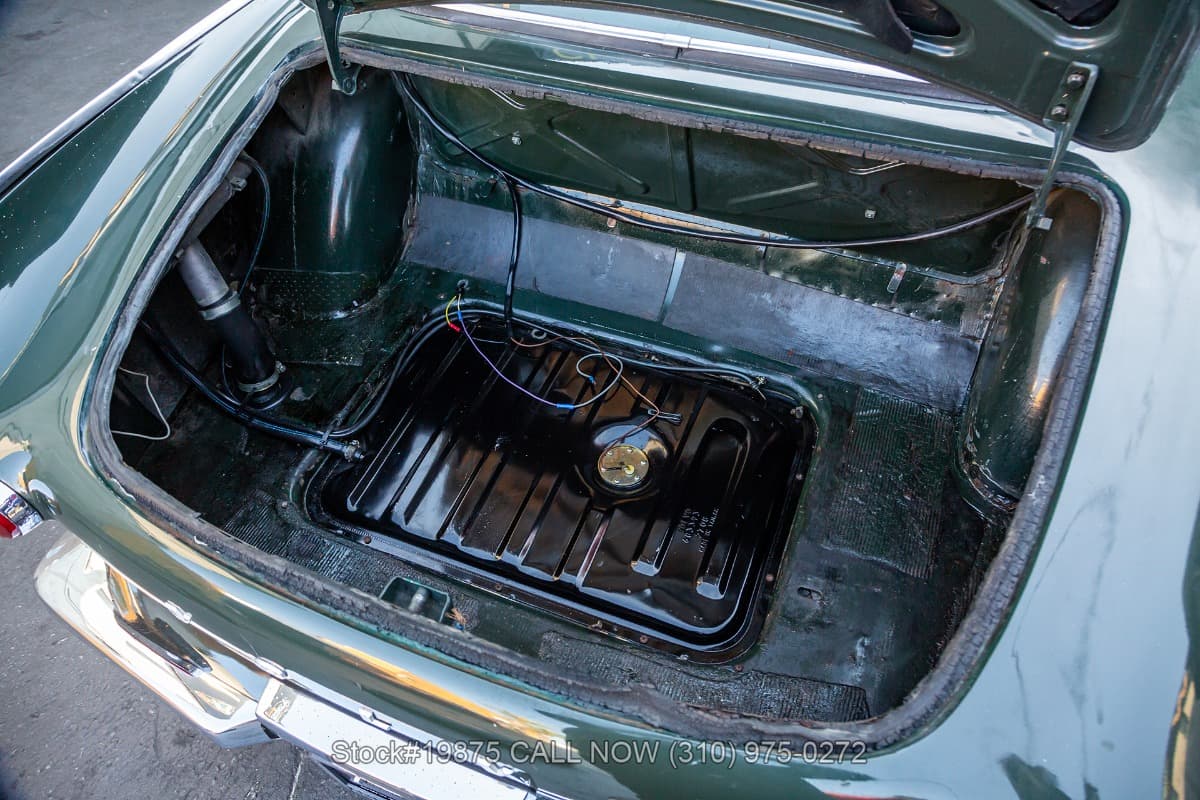 1970 Volvo P1800 thumbnail 21